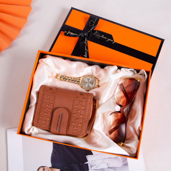 Luxury Gift Set for Her Wallet Watch Sunglasses Gift Box Girlfriend Fashion Creative Valentine's Day Present Premium Women