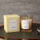 شموع معطرة فاخرة من تصميم علامة تجارية خاصة، في برطمان زجاجي شفاف ملون مع علبة.