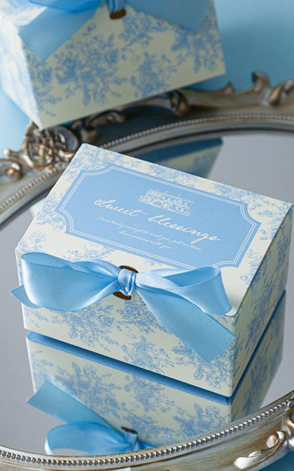  Eco Friendly Wedding Favor Box Custom Paper Candy Packaging Square Gift Box With Ribbon for Chocolate